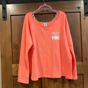 Long sleeve sweatshirt